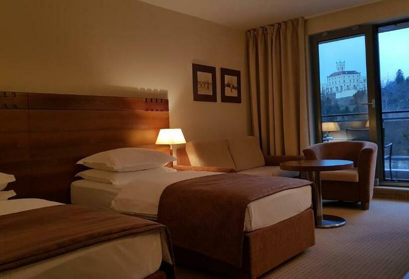 חדר סופריור עם מרפסת, Trakošćan