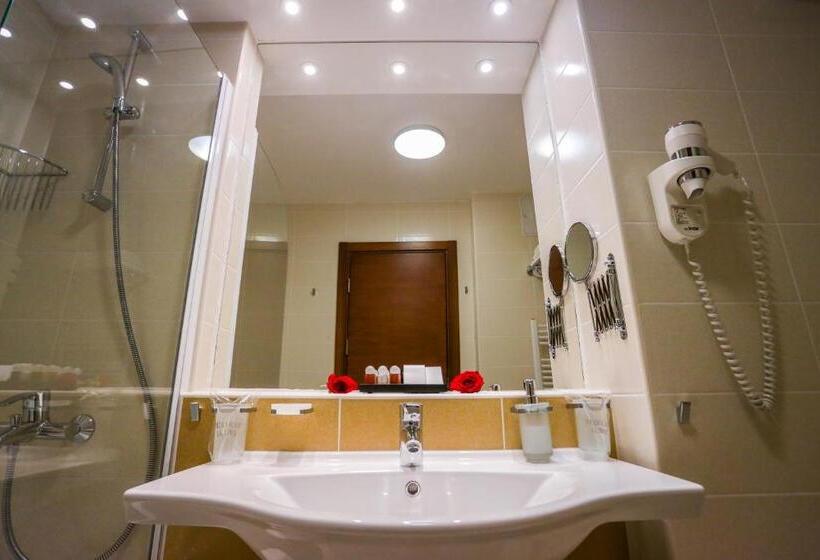 חדר סופריור לשלושה, Trakošćan