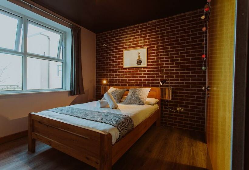 اتاق استاندارد, The Nest Boutique Hostel