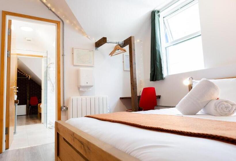 اتاق خانوادگی, The Nest Boutique Hostel