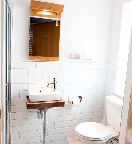 اتاق استاندارد, The Nest Boutique Hostel