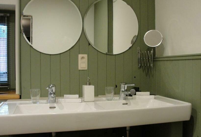 חדר סופריור לשלושה, B&b Hedera