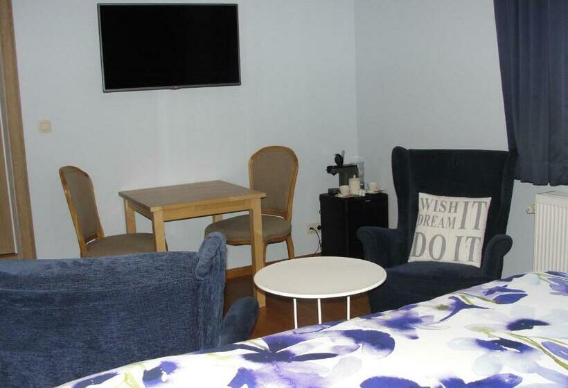 חדר סופריור לשלושה, B&b Hedera