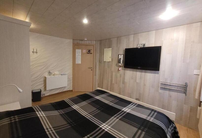 اتاق استاندارد با سرویس بهداشتی مشترک, B&b Jo   Li