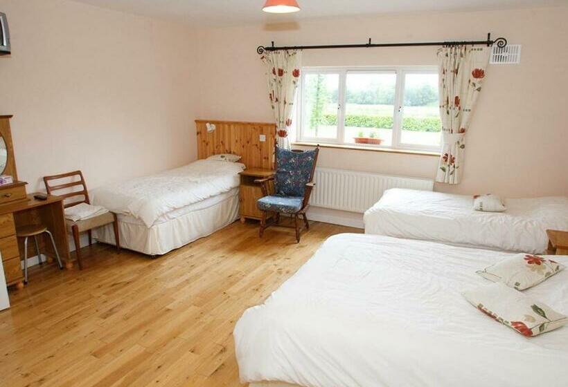Четырехместный Номер Стандарт, Dun Cromain B&b