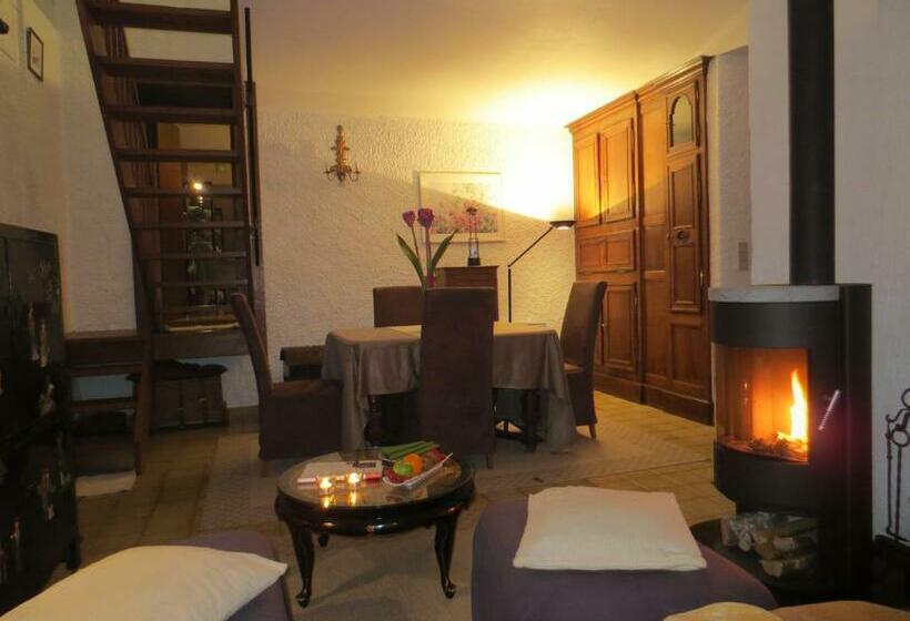 带1个卧室的豪华公寓, Hôtel Les Ardillières Du Pont D Oye
