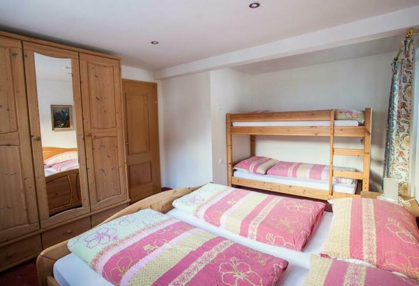 Апартаменты 2 Спальни, Pension Edelweiss   Bergdorf Gargellen 1423m