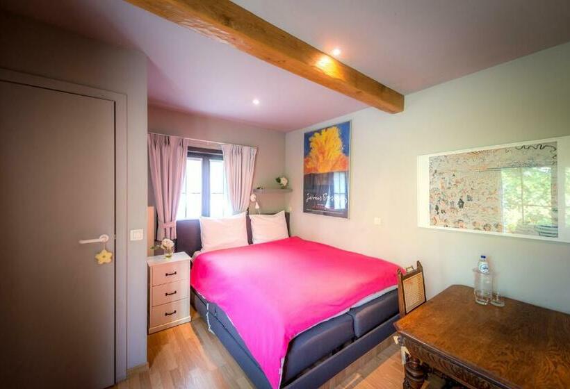 חדר סופריור, B&b Yaca