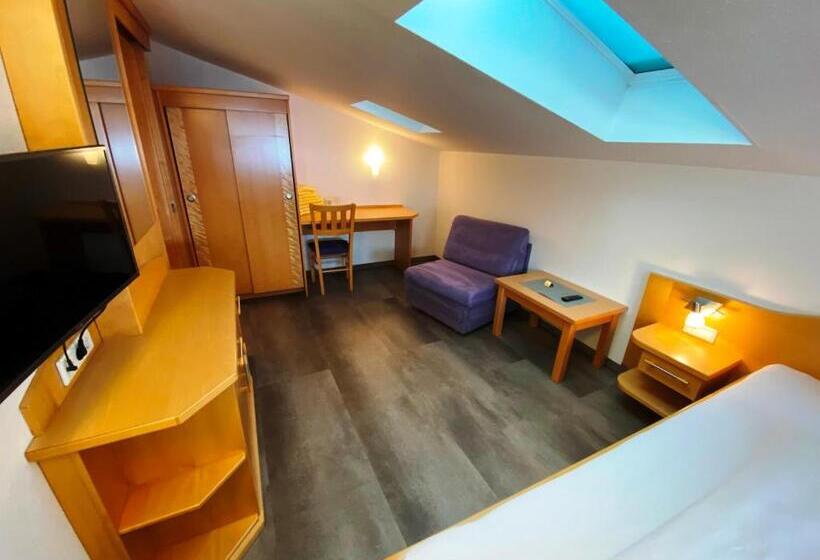 اتاق خانوادگی, Wellness Pension Jagahütt N