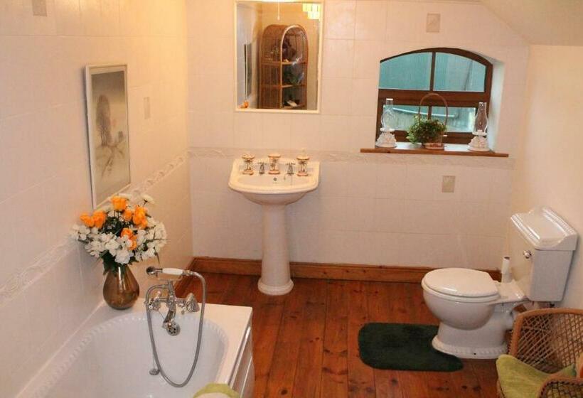 Номер Стандарт, Moynure House Boutique B&b & Separate Two Bedroom Chalet