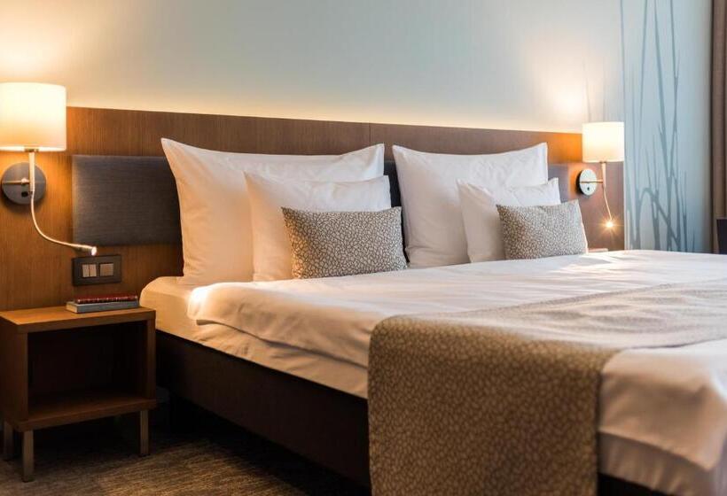 Comfort room with lake view, Deltapark Vitalresort