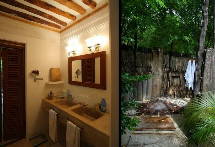 سوییت با چشم‌انداز دریا, The Red Pepper House