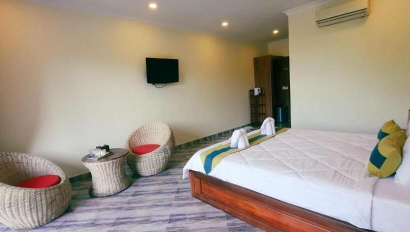 غرفة قياسية مزوَّدة بشُرفة, Summer Resort