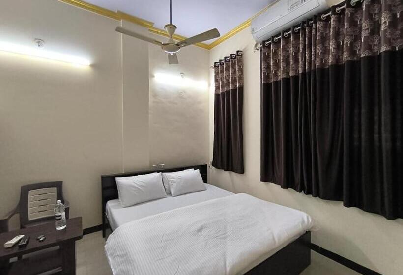 Номер Стандарт, K K Residency