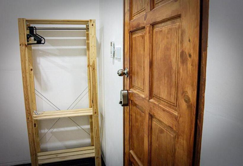 غرفة إقتصادية, Upspot Kuching Waterfront Premium Hostel