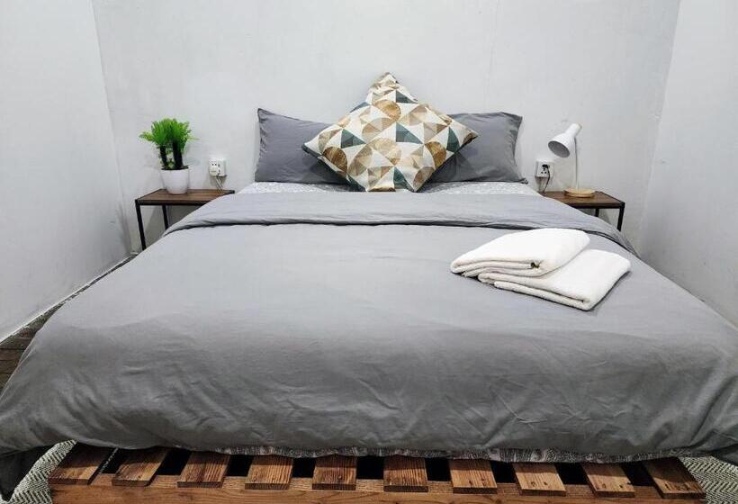 غرفة ديلوكس, Upspot Kuching Waterfront Premium Hostel