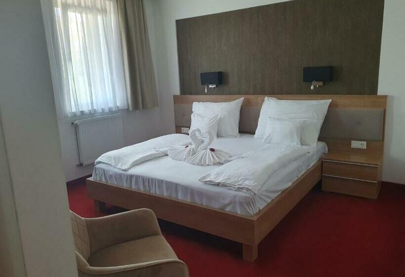 Номер Стандарт, Corvina Hotel Restaurant