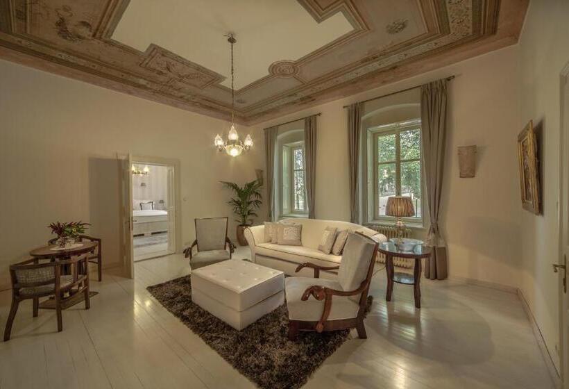 Президентский Люкс, Káli Art Inn