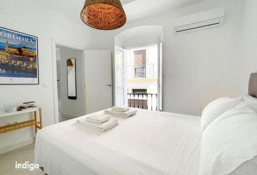 اتاق لوکس, Casa Cristóbal Colón Habitaciones Con Vistas A Semana Santa Y Fiestas