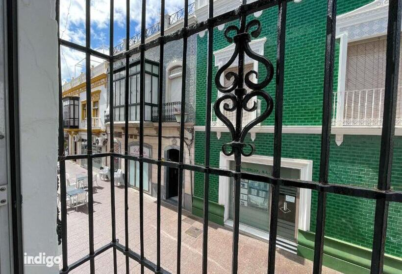 اتاق لوکس با تخت بزرگ, Casa Cristóbal Colón Habitaciones Con Vistas A Semana Santa Y Fiestas
