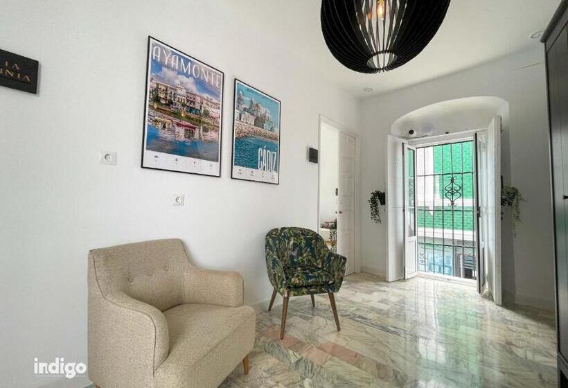 اتاق لوکس, Casa Cristóbal Colón Habitaciones Con Vistas A Semana Santa Y Fiestas