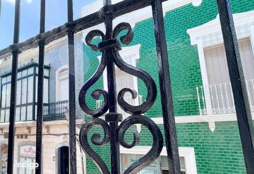 اتاق لوکس با تخت بزرگ, Casa Cristóbal Colón Habitaciones Con Vistas A Semana Santa Y Fiestas