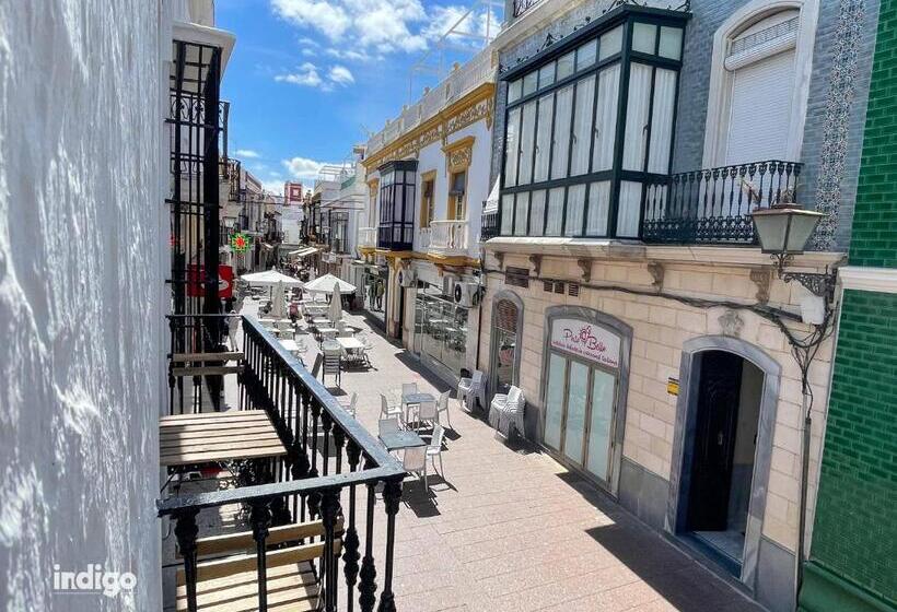 اتاق لوکس با تخت بزرگ, Casa Cristóbal Colón Habitaciones Con Vistas A Semana Santa Y Fiestas