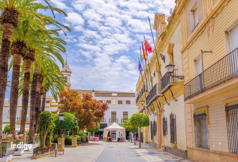 اتاق لوکس با تخت بزرگ, Casa Cristóbal Colón Habitaciones Con Vistas A Semana Santa Y Fiestas