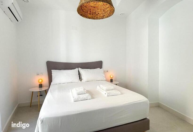 اتاق لوکس, Casa Cristóbal Colón Habitaciones Con Vistas A Semana Santa Y Fiestas