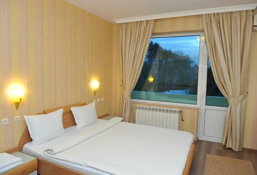 Номер Deluxe, Eros Motel