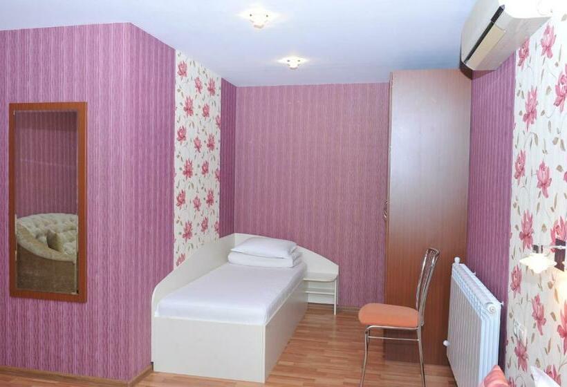 Полулюкс, Eros Motel