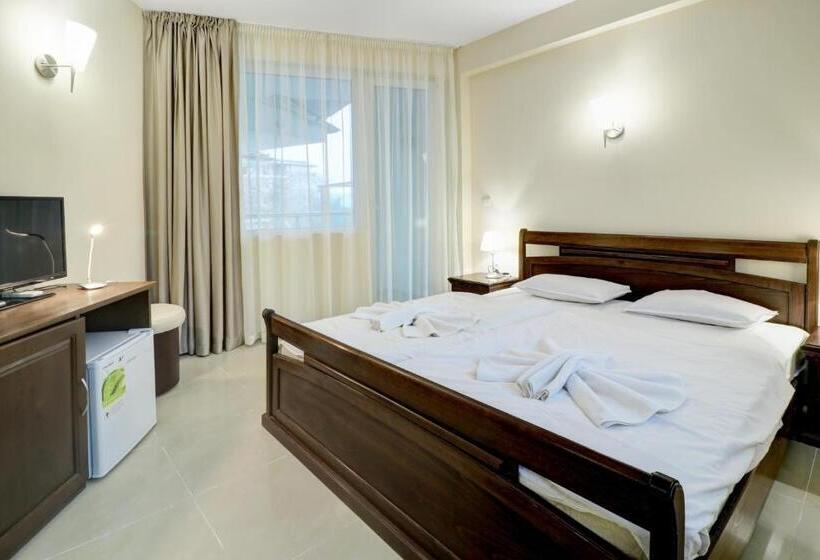 Студия Стандарт, Family Hotel Jupiter