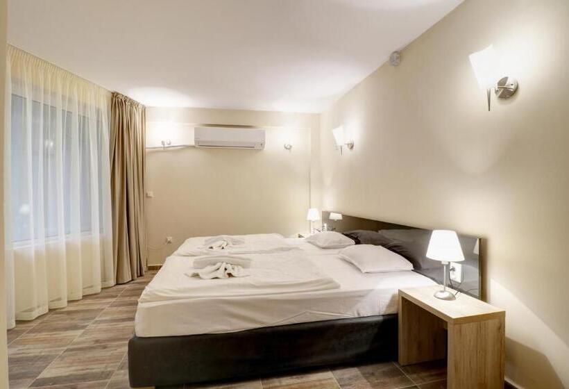 Студия Стандарт, Family Hotel Jupiter