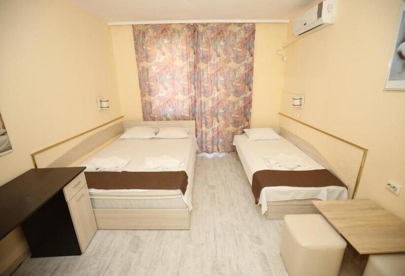 Номер Стандарт Вид на Море, Family Hotel White House