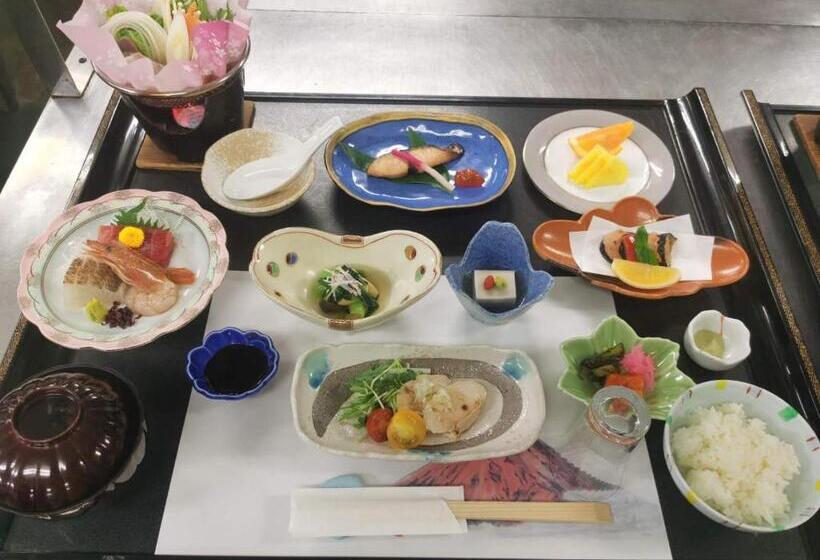 Номер Стандарт, Shuzenji Onsen Hotel Takitei