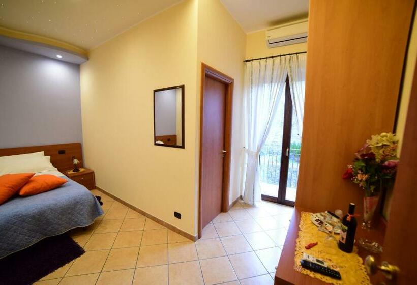 اتاق استاندارد, B&b Dimora Dell'etna