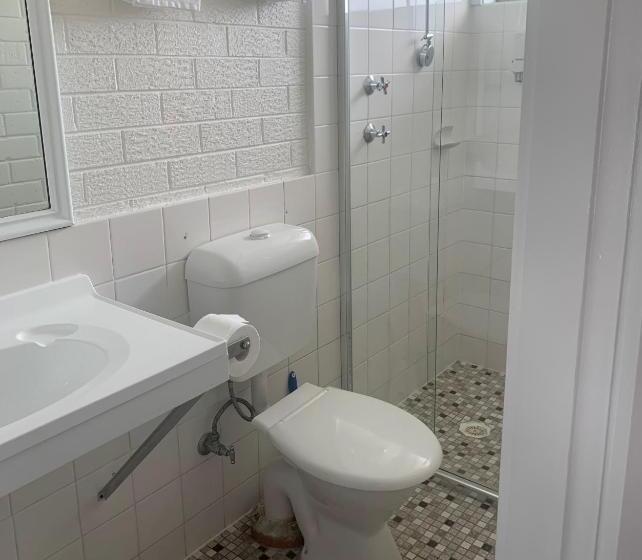 اتاق استاندارد با تخت دو نفره بزرگ, Fern Bay Motel