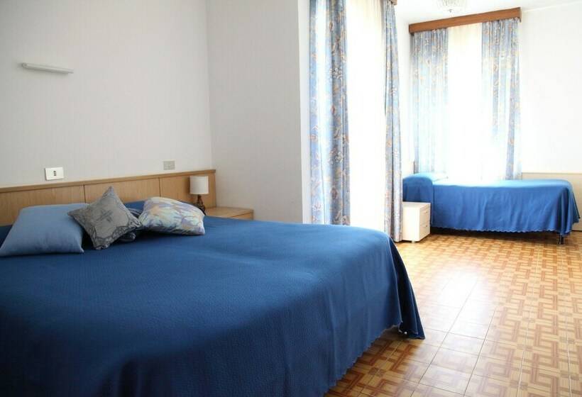 Номер Стандарт Трехместный, Hôtel Bellavista