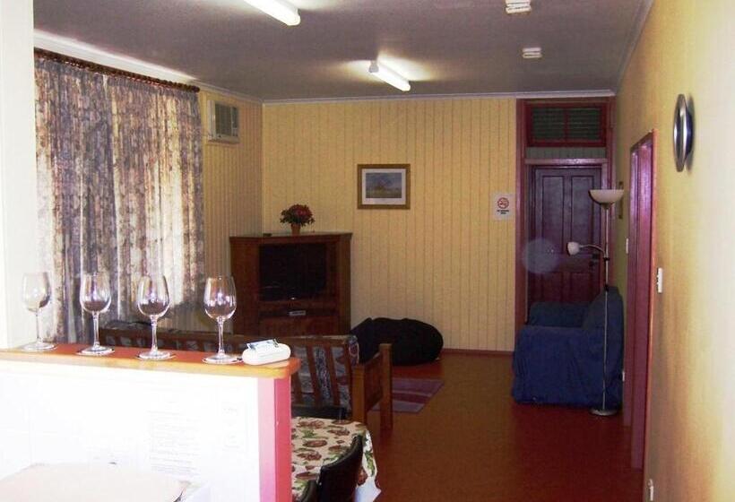 Дом 2 Спальни, Tramway Motel