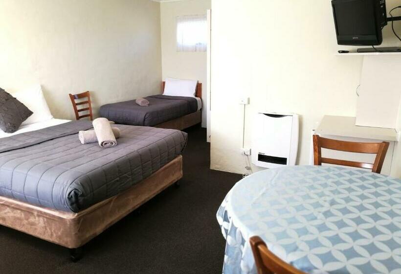 Четырехместный Номер Стандарт, Wintersun Gardens Motel