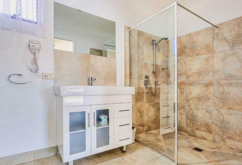 غرفة قياسية رباعية, Wintersun Gardens Motel