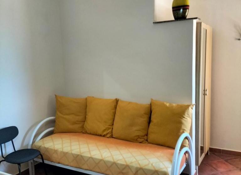 스탠다드 트리플 룸, Bed And Breakfast Don Angelo Miramare