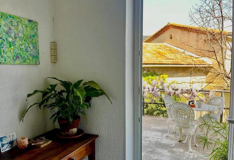 اتاق استاندارد با بالکن, Le Clos Des Laurons