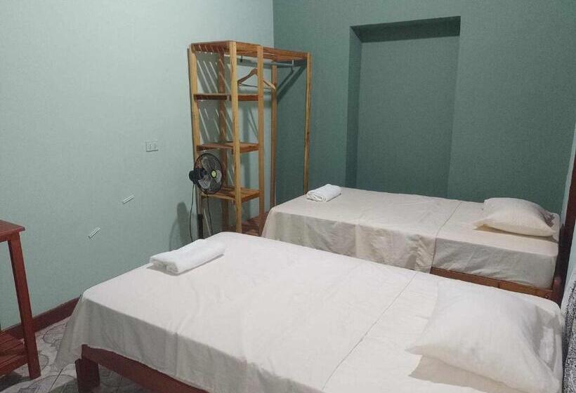 اتاق استاندارد سه نفره, Suyay Lodge Tarapoto