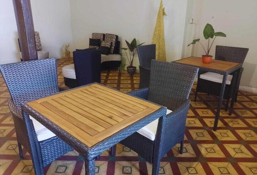 اتاق استاندارد سه نفره, Suyay Lodge Tarapoto