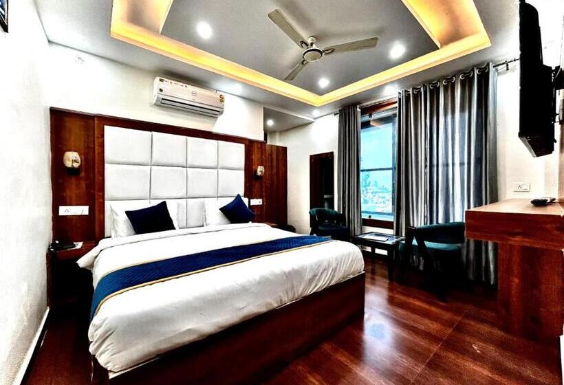 디럭스 룸, Swaransh By Prakshi Hospitality