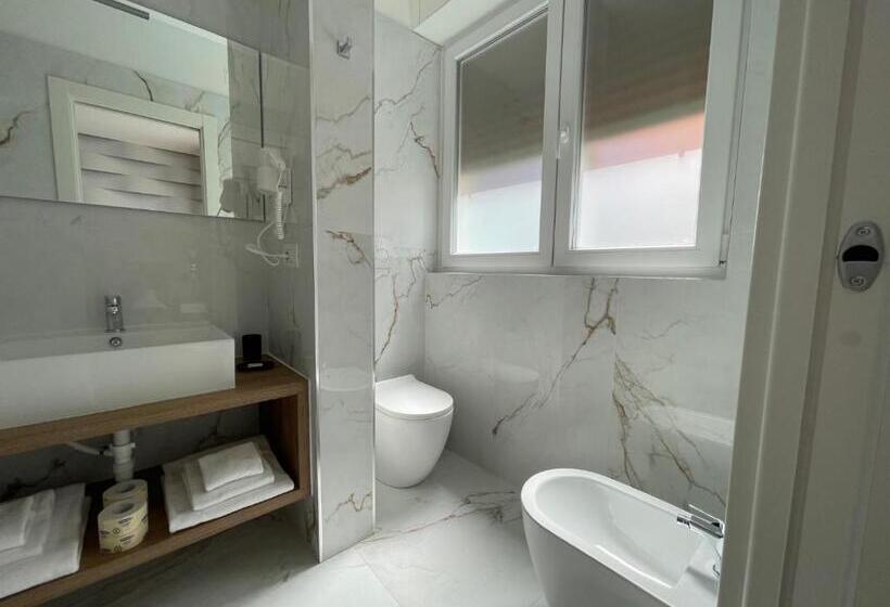 اتاق استاندارد, Martini Suite 2 Bari