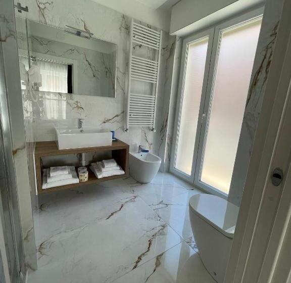 اتاق لوکس, Martini Suite 2 Bari