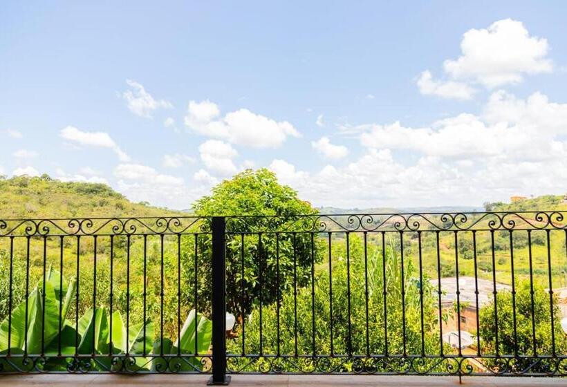 Quarto Triplo Estandar, Pouso Du Ferreiro