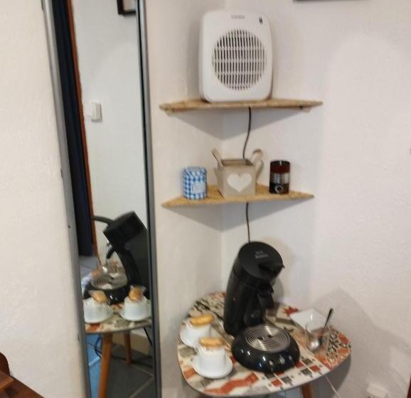 Номер Стандарт, Chambre Agréable Au Fond Du Jardin